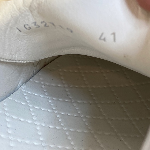 Chanel Leather Two Tone Sneakers 41 - Picture 9 of 9